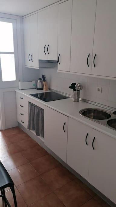 Апартаменты Views, Family & Private Parking In Alto Albayzin Гранада Экстерьер фото
