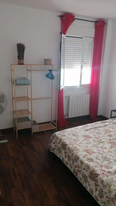 Апартаменты Views, Family & Private Parking In Alto Albayzin Гранада Экстерьер фото