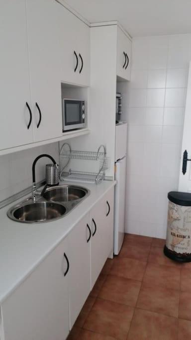 Апартаменты Views, Family & Private Parking In Alto Albayzin Гранада Экстерьер фото