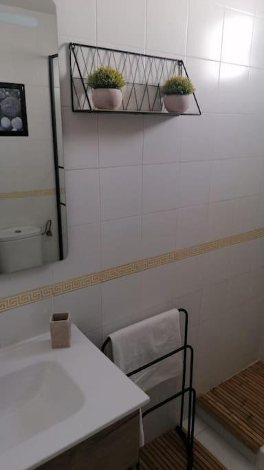 Апартаменты Views, Family & Private Parking In Alto Albayzin Гранада Экстерьер фото